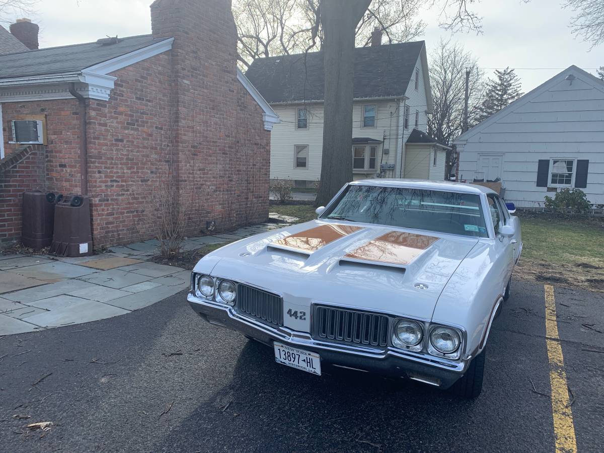 Oldsmobile-Cutlass-1970-custom-5
