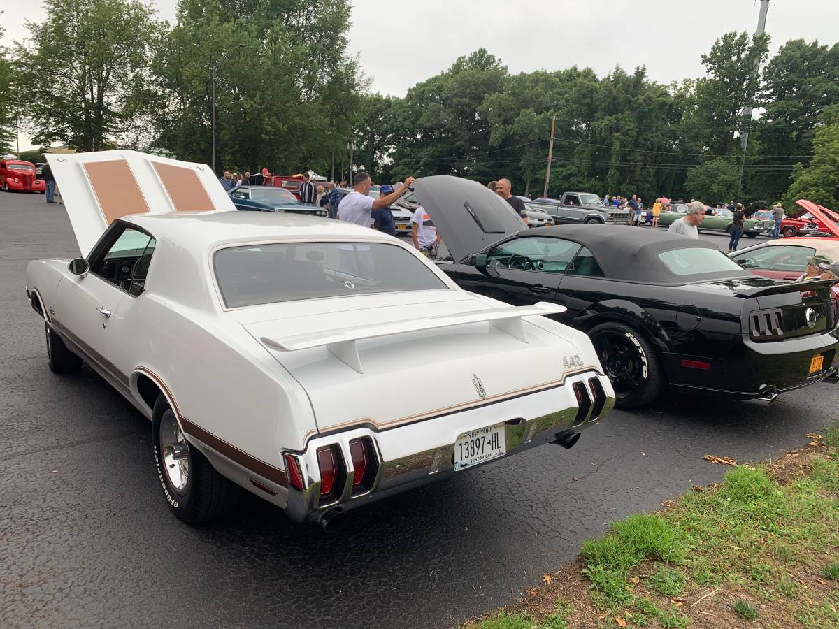 Oldsmobile-Cutlass-1970-custom-7