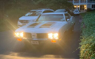 Oldsmobile-Cutlass-1970-custom-8