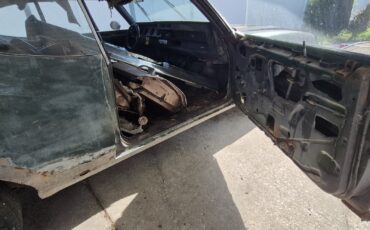 Oldsmobile-Cutlass-1971-Coupe-17