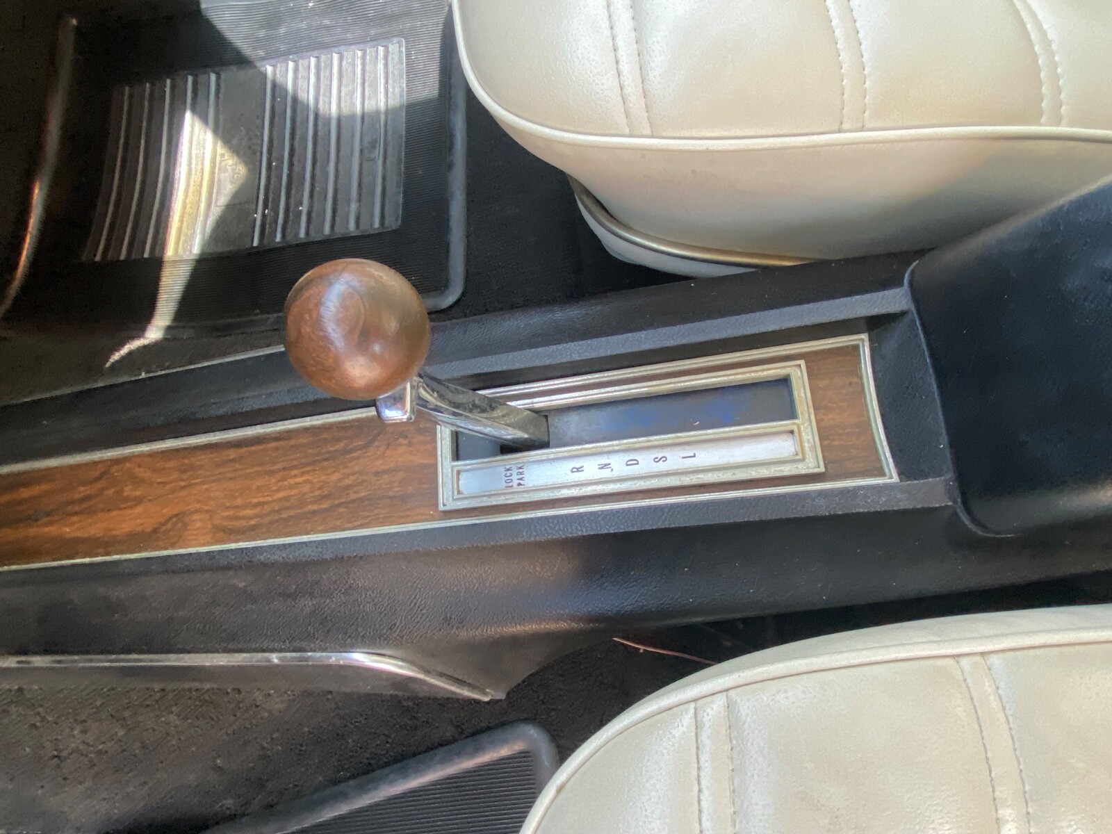 Oldsmobile-Cutlass-1971-Coupe-27