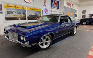 Oldsmobile-Cutlass-1972-2-Door-1