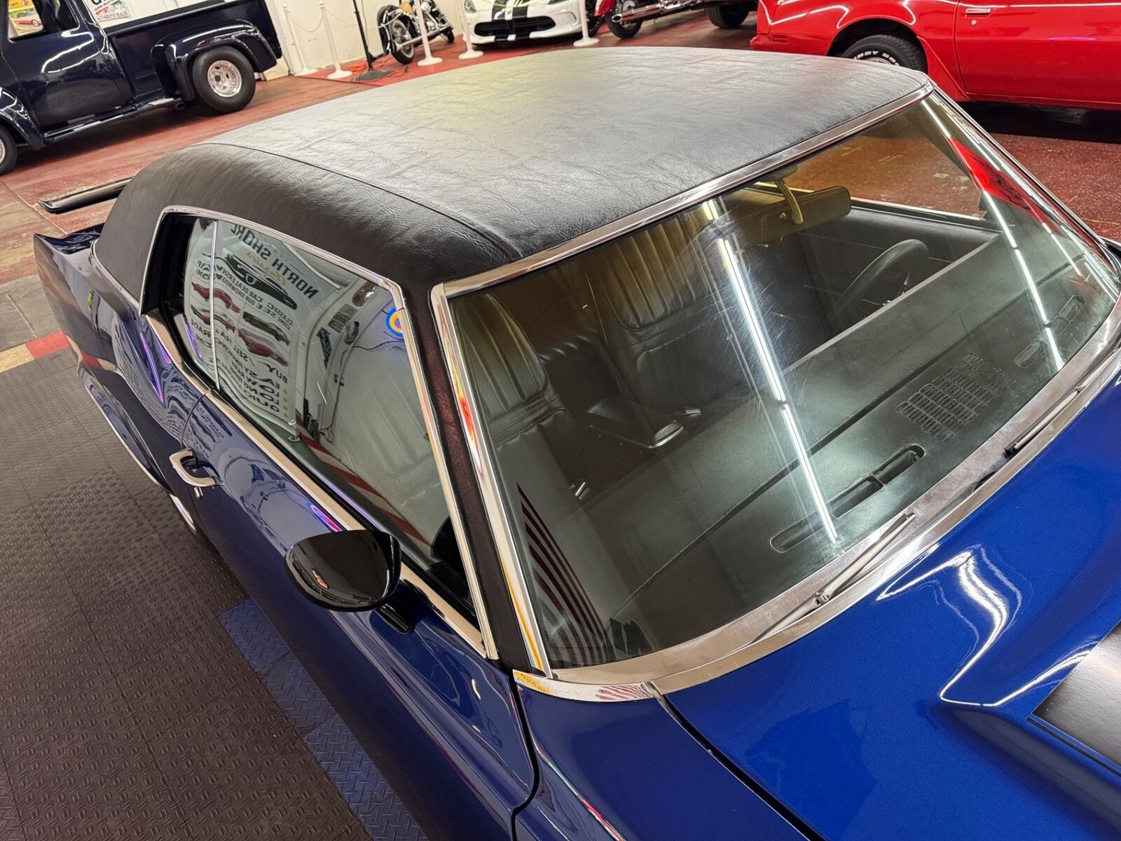 Oldsmobile-Cutlass-1972-2-Door-10