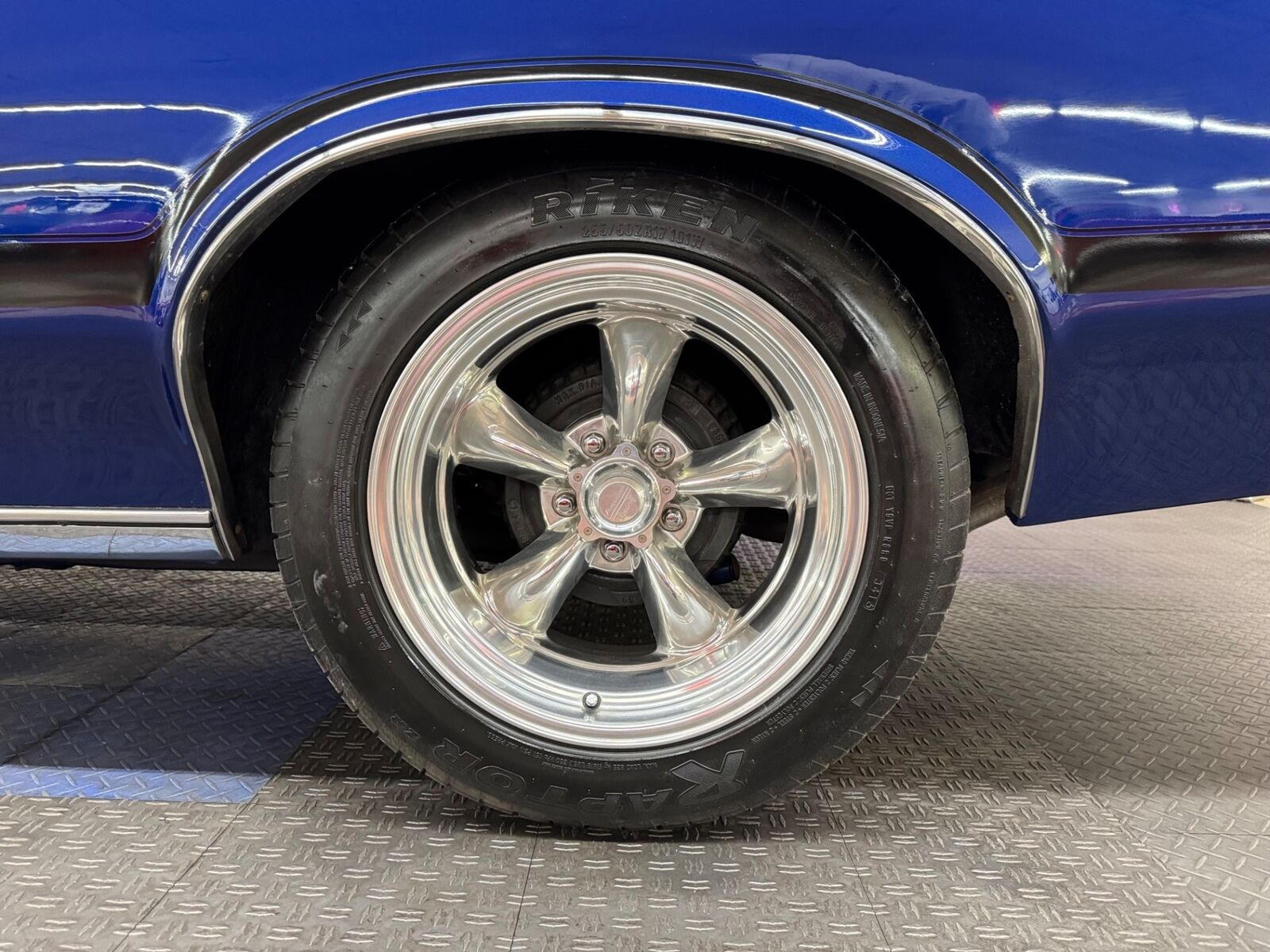 Oldsmobile-Cutlass-1972-2-Door-22