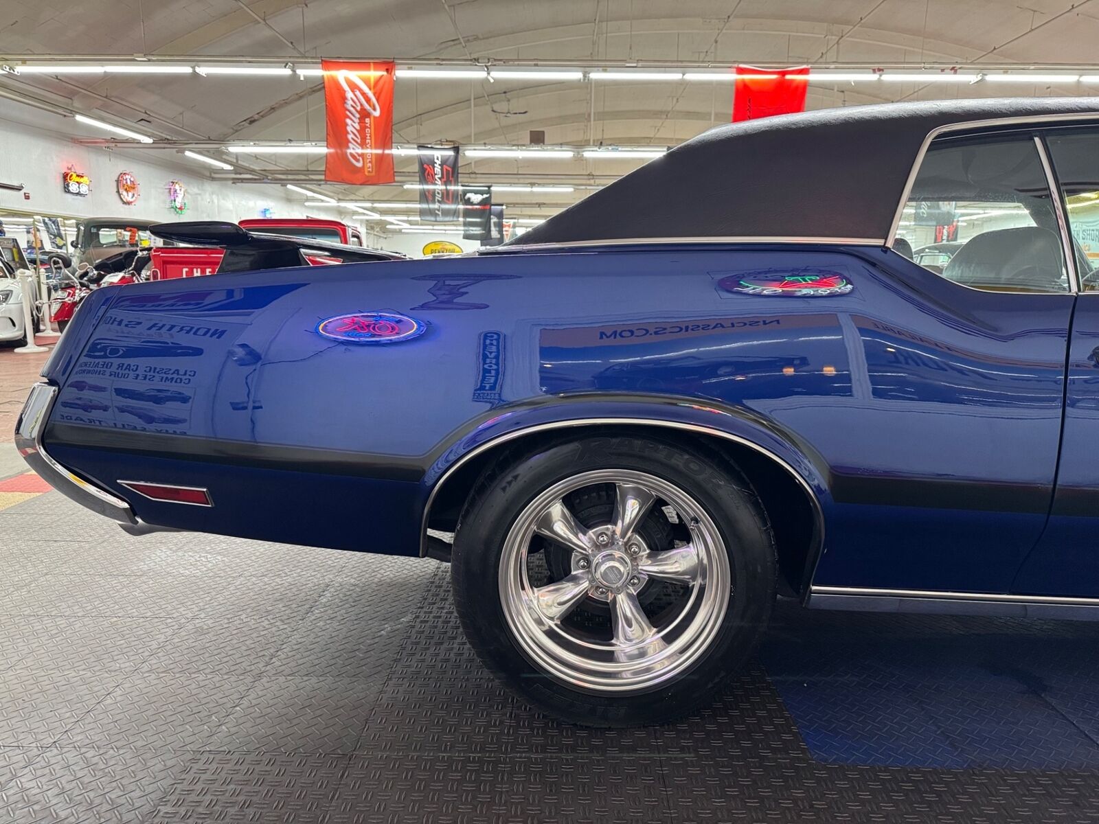 Oldsmobile-Cutlass-1972-2-Door-23