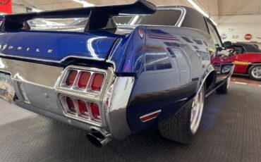 Oldsmobile-Cutlass-1972-2-Door-26