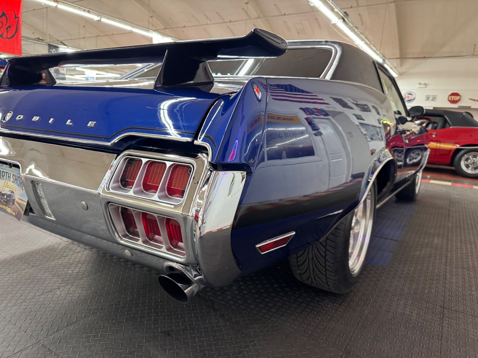 Oldsmobile-Cutlass-1972-2-Door-26