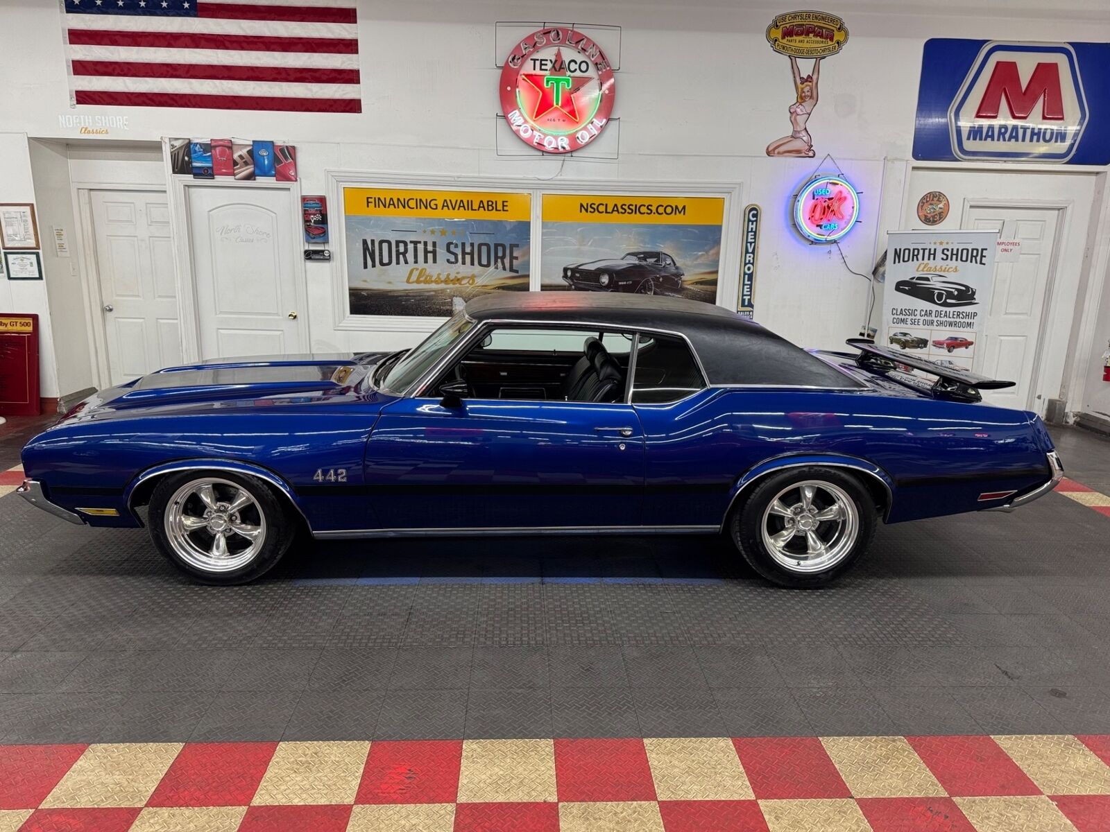 Oldsmobile-Cutlass-1972-2-Door-3