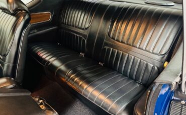 Oldsmobile-Cutlass-1972-2-Door-37
