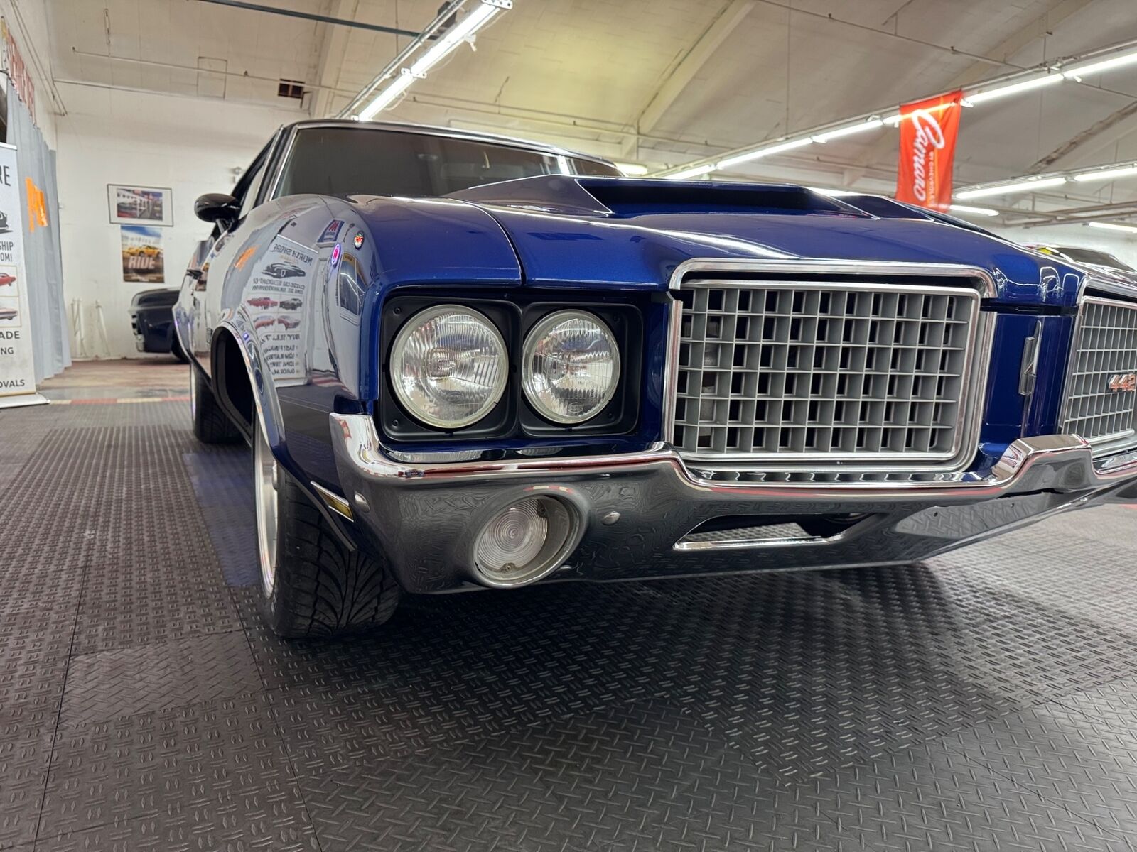 Oldsmobile-Cutlass-1972-2-Door-7