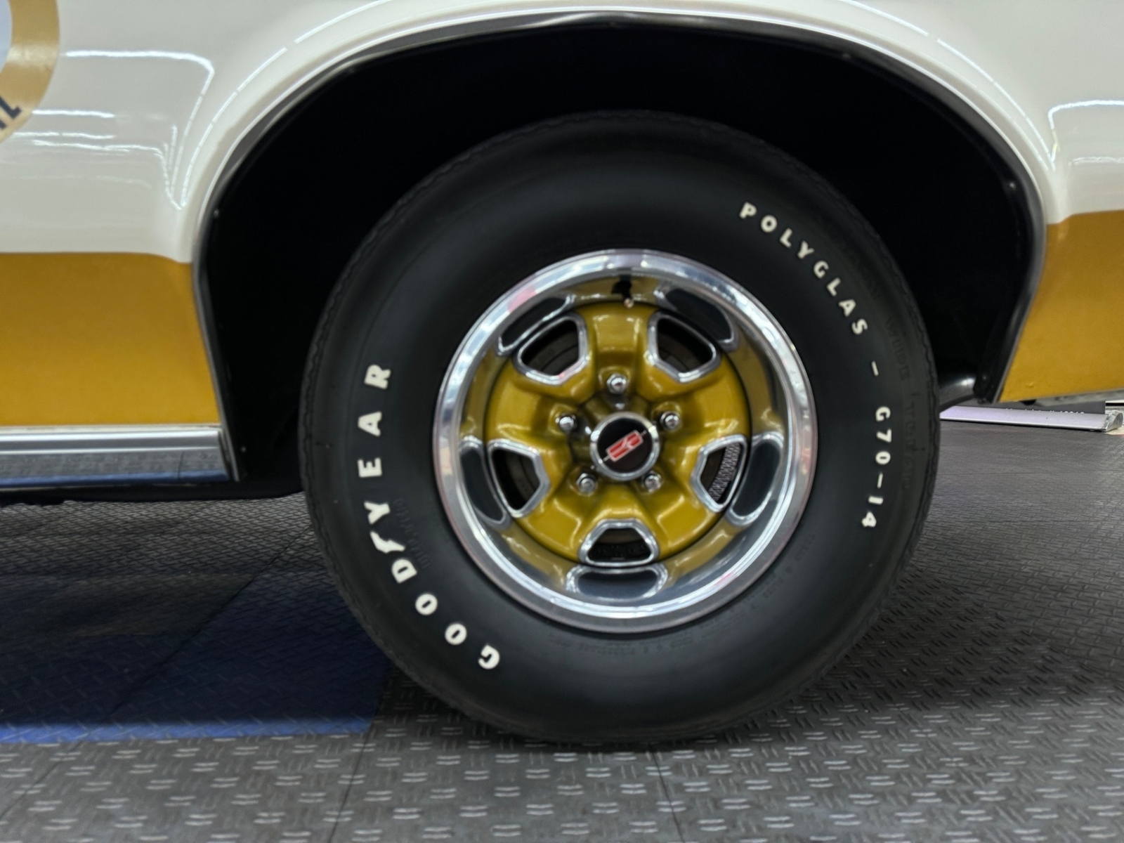 Oldsmobile-Cutlass-1972-Convertible-27