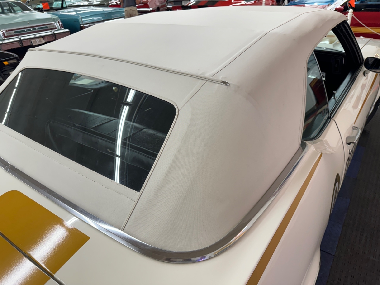 Oldsmobile-Cutlass-1972-Convertible-7