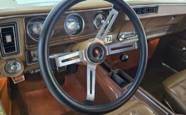 Oldsmobile-Cutlass-1972-Coupe-14