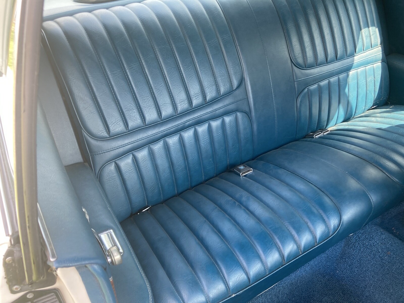 Oldsmobile-Cutlass-1972-Coupe-14