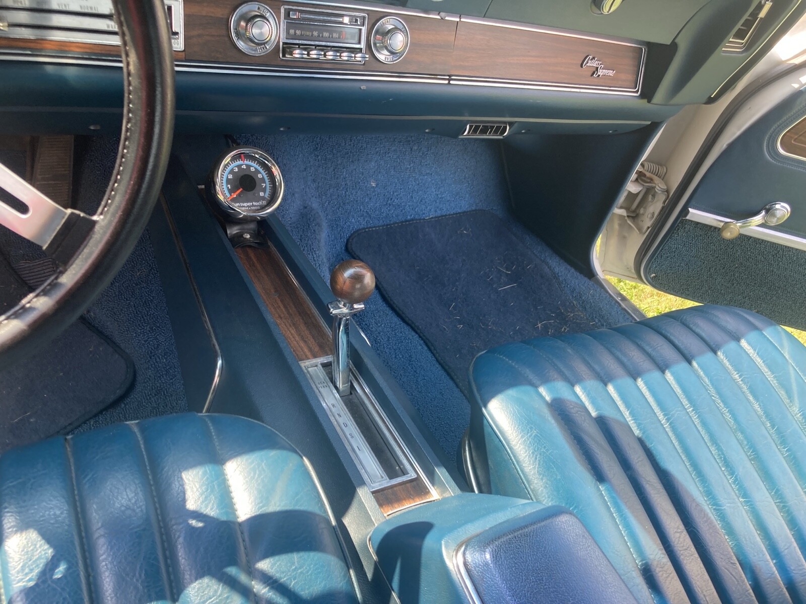 Oldsmobile-Cutlass-1972-Coupe-17