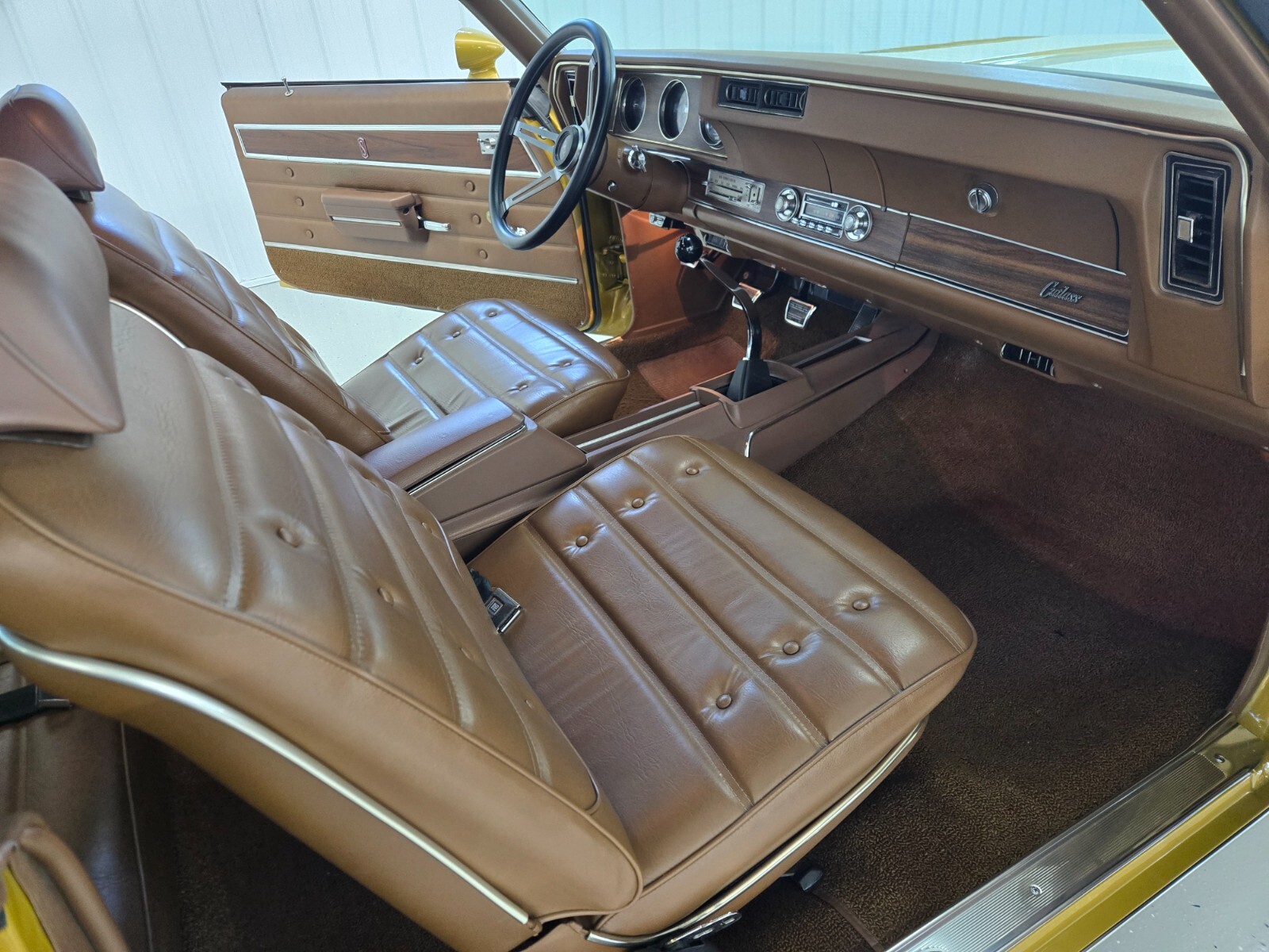 Oldsmobile-Cutlass-1972-Coupe-8