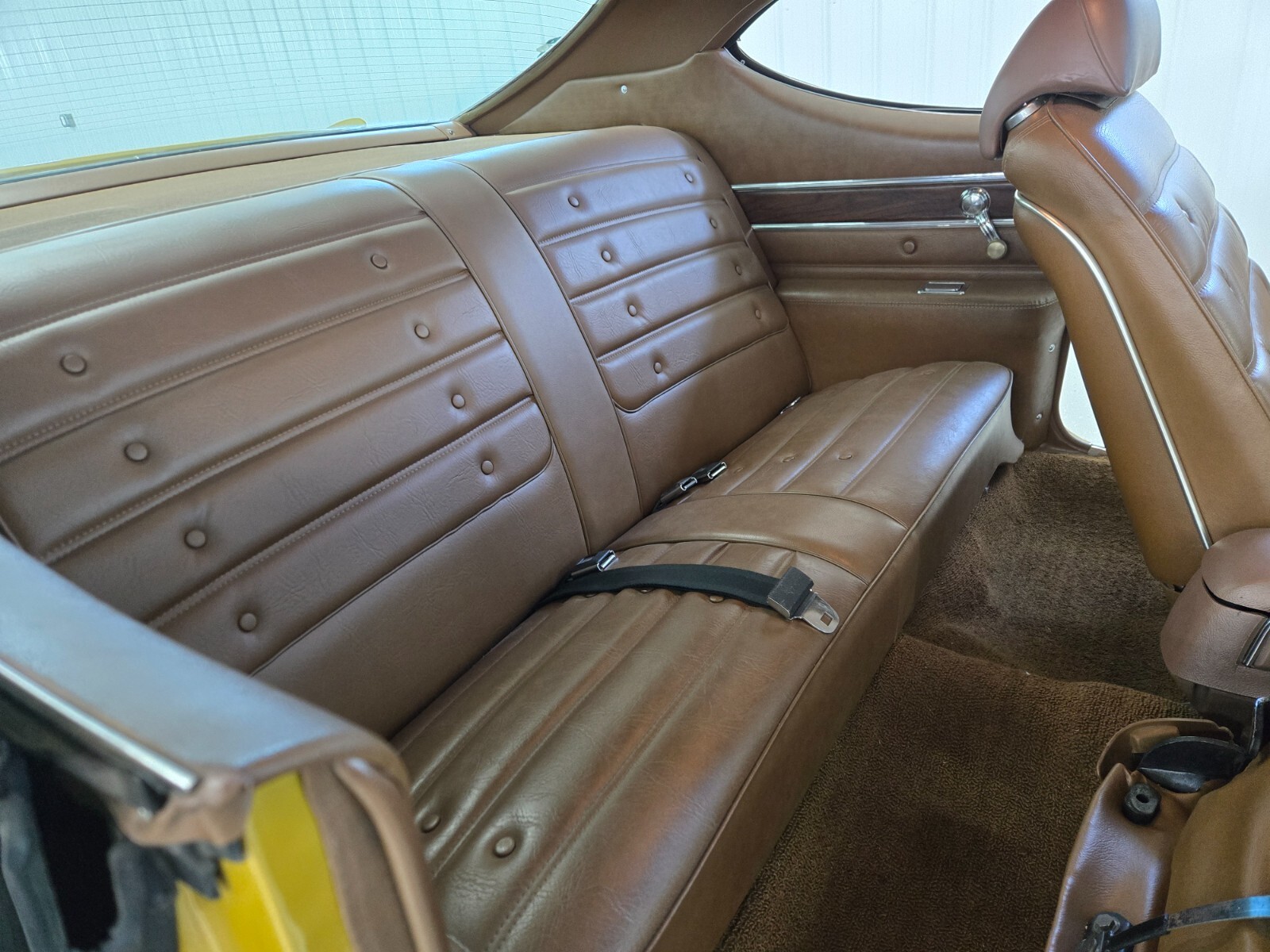 Oldsmobile-Cutlass-1972-Coupe-9