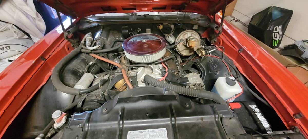 Oldsmobile-Cutlass-1972-red-8