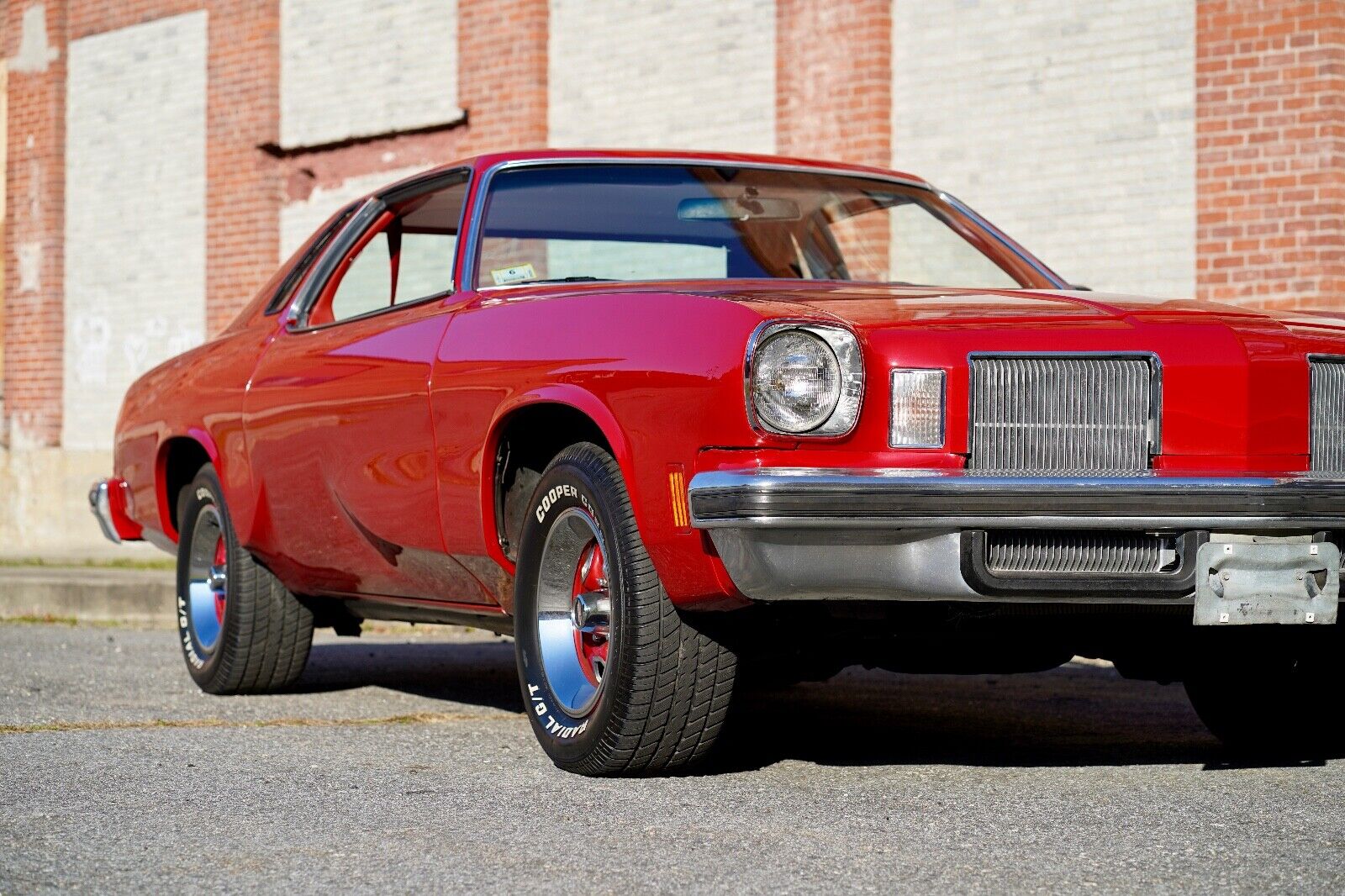 Oldsmobile-Cutlass-1974-Coupe-11