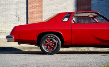 Oldsmobile-Cutlass-1974-Coupe-14
