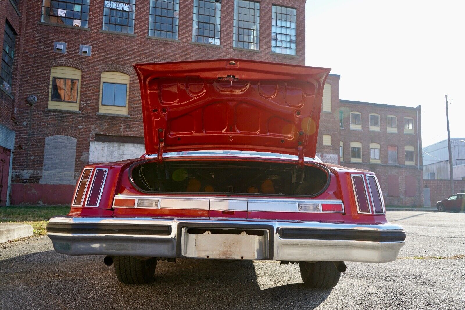 Oldsmobile-Cutlass-1974-Coupe-37