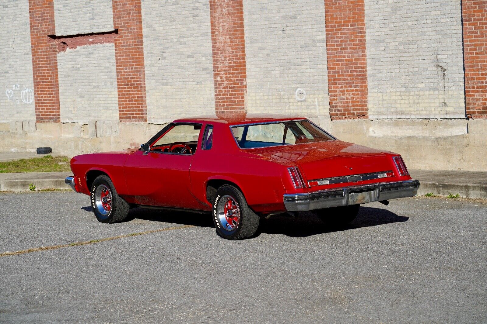 Oldsmobile-Cutlass-1974-Coupe-6