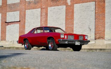 Oldsmobile-Cutlass-1974-Coupe-7