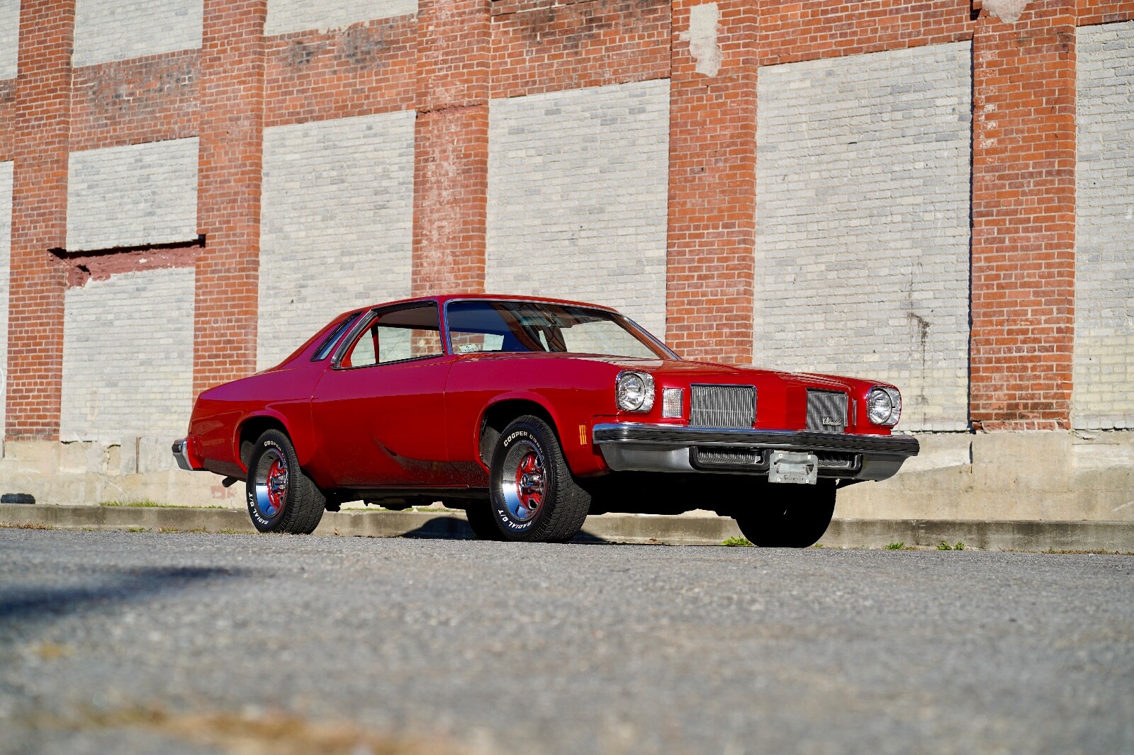 Oldsmobile-Cutlass-1974-Coupe-7