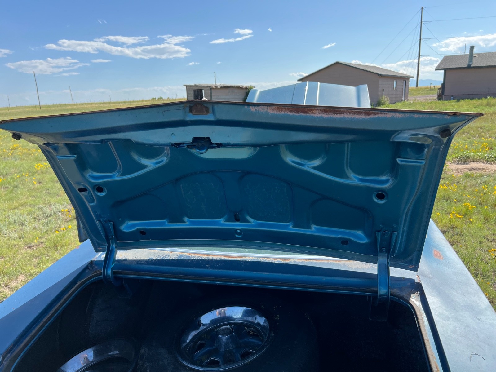 Oldsmobile-Cutlass-1975-2-Doors-19