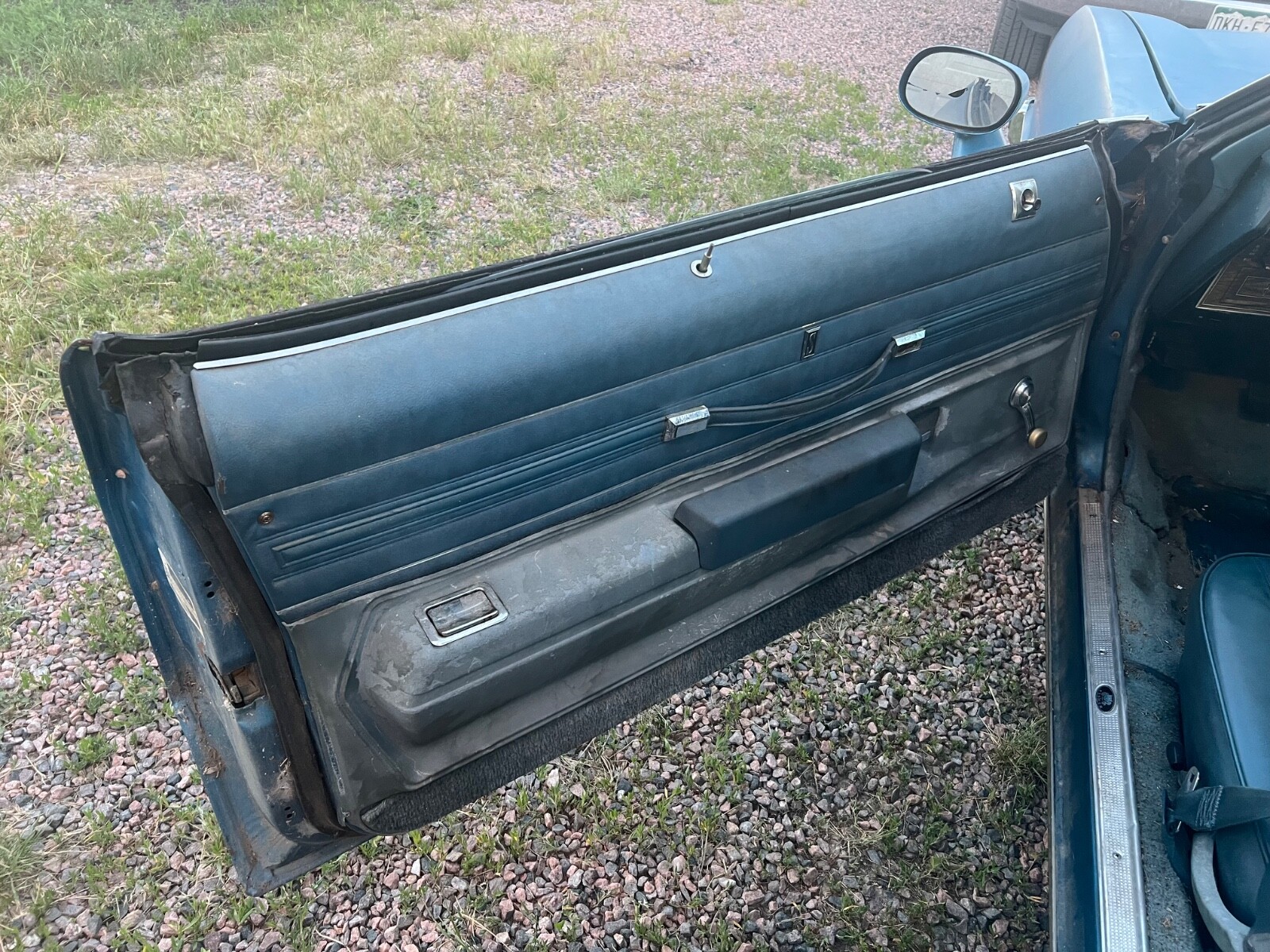 Oldsmobile-Cutlass-1975-2-Doors-7