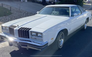 Oldsmobile-Cutlass-1977-Coupe-4