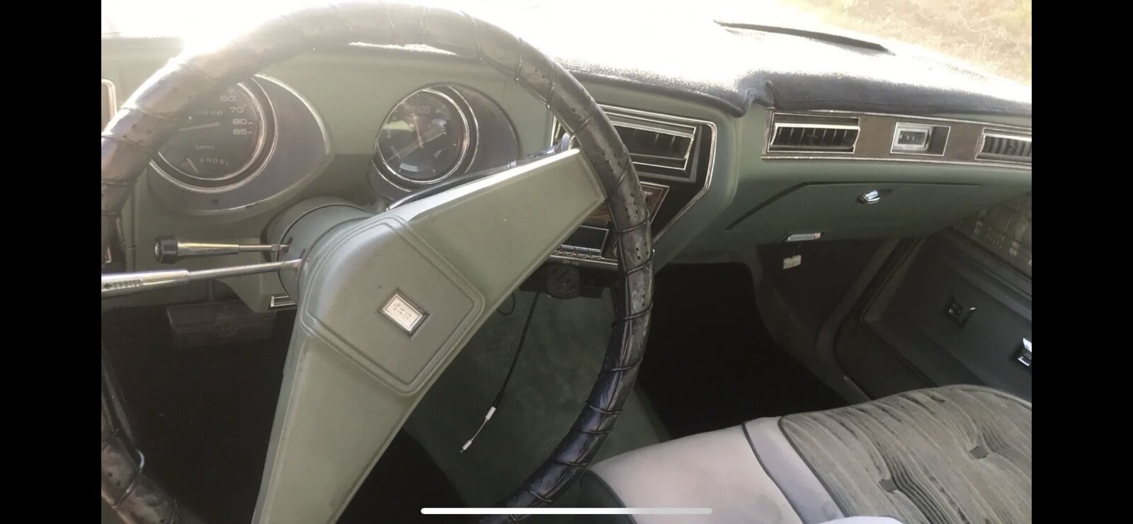 Oldsmobile-Cutlass-1977-Coupe-6