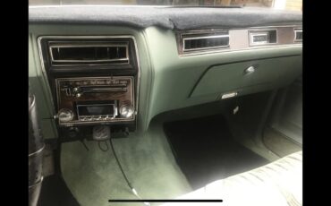 Oldsmobile-Cutlass-1977-Coupe-7