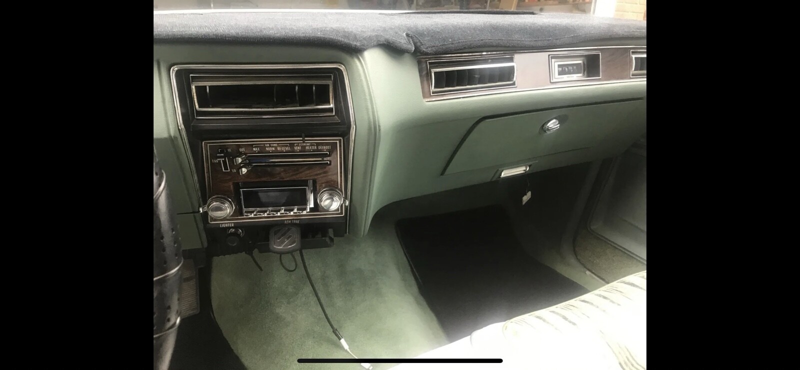 Oldsmobile-Cutlass-1977-Coupe-7