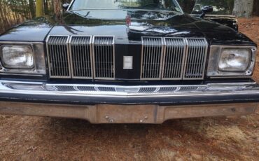 Oldsmobile-Cutlass-1978-Coupe-12