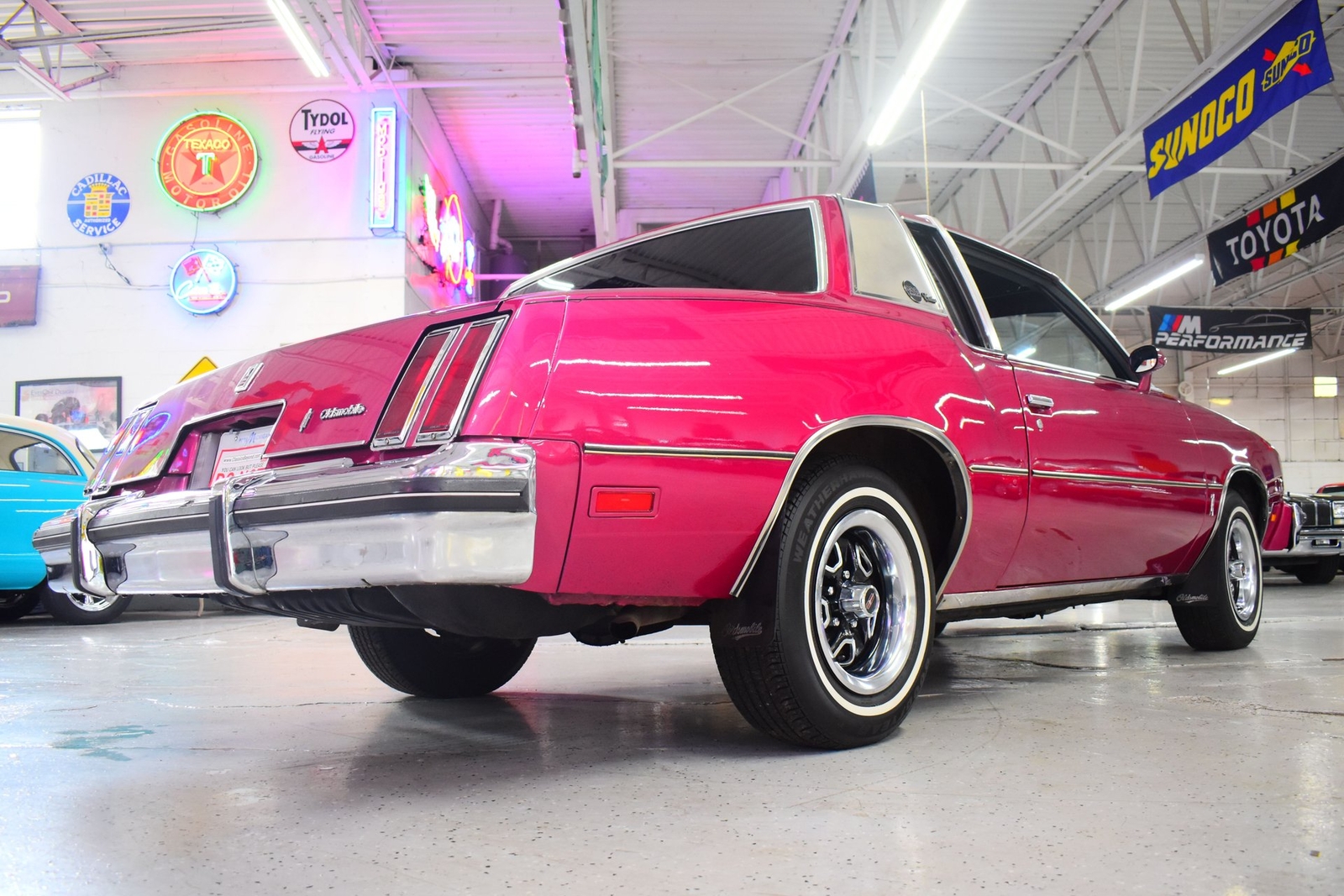 Oldsmobile-Cutlass-1980-Coupe-12
