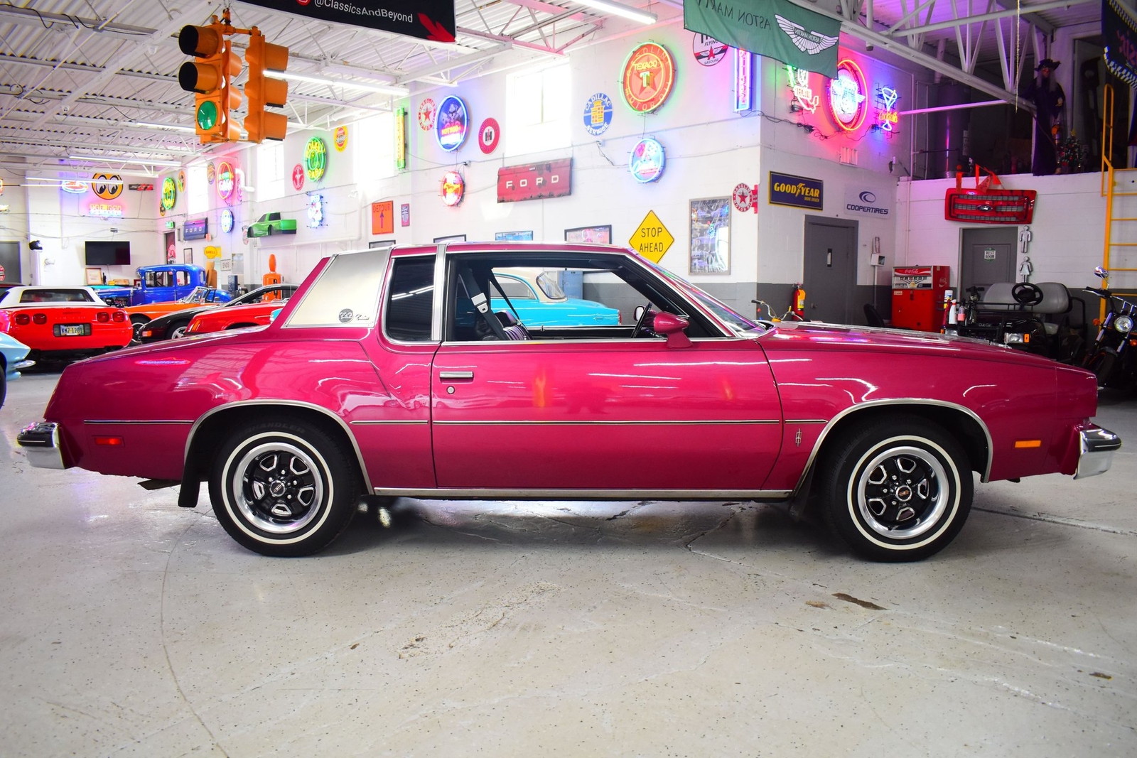 Oldsmobile-Cutlass-1980-Coupe-3
