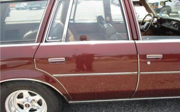 Oldsmobile-Cutlass-1982-Wagon-10