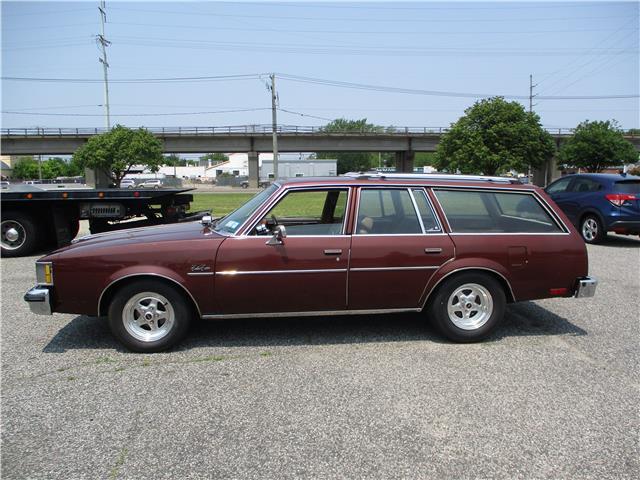 Oldsmobile-Cutlass-1982-Wagon-14