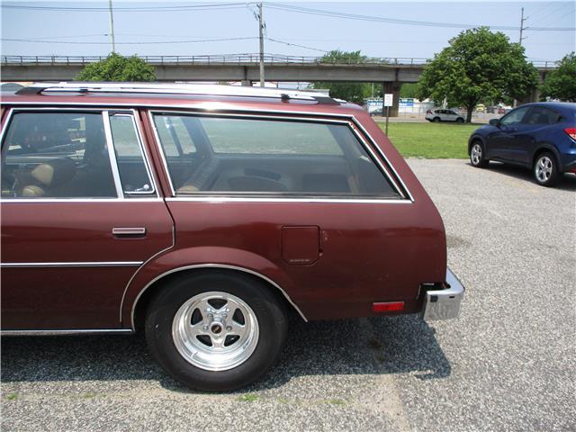 Oldsmobile-Cutlass-1982-Wagon-16