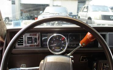 Oldsmobile-Cutlass-1982-Wagon-24