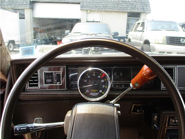 Oldsmobile-Cutlass-1982-Wagon-24