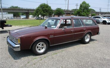 Oldsmobile-Cutlass-1982-Wagon