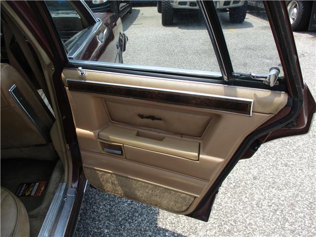 Oldsmobile-Cutlass-1982-Wagon-39