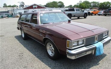Oldsmobile-Cutlass-1982-Wagon-4