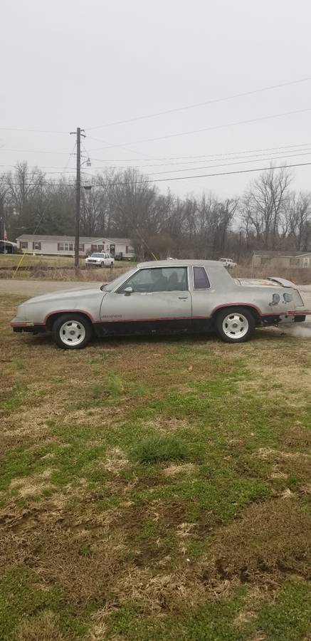 Oldsmobile-Cutlass-1984-grey-1
