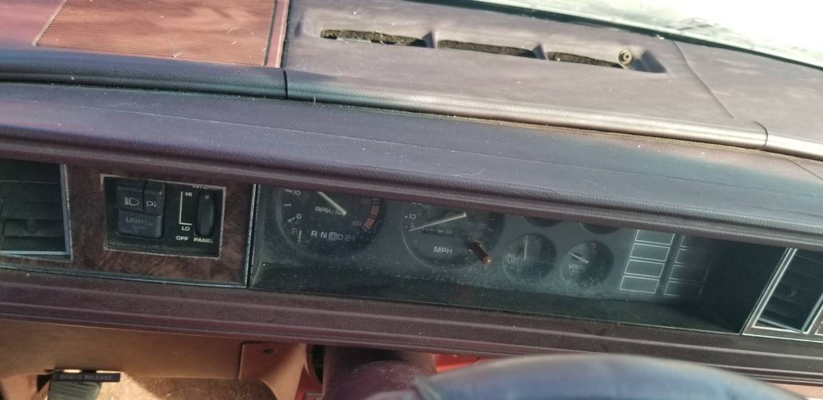 Oldsmobile-Cutlass-1984-grey-5