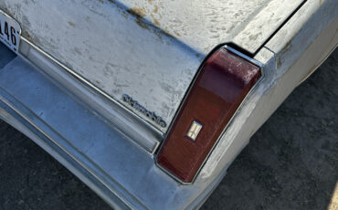 Oldsmobile-Cutlass-1985-Sedan-15