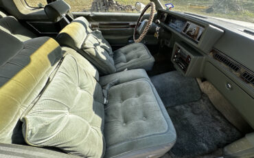 Oldsmobile-Cutlass-1985-Sedan-6