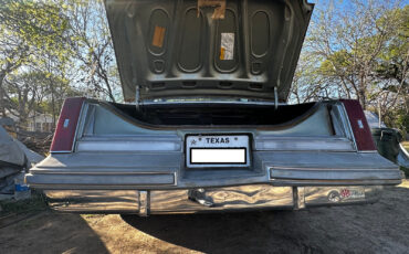 Oldsmobile-Cutlass-1985-Sedan-9